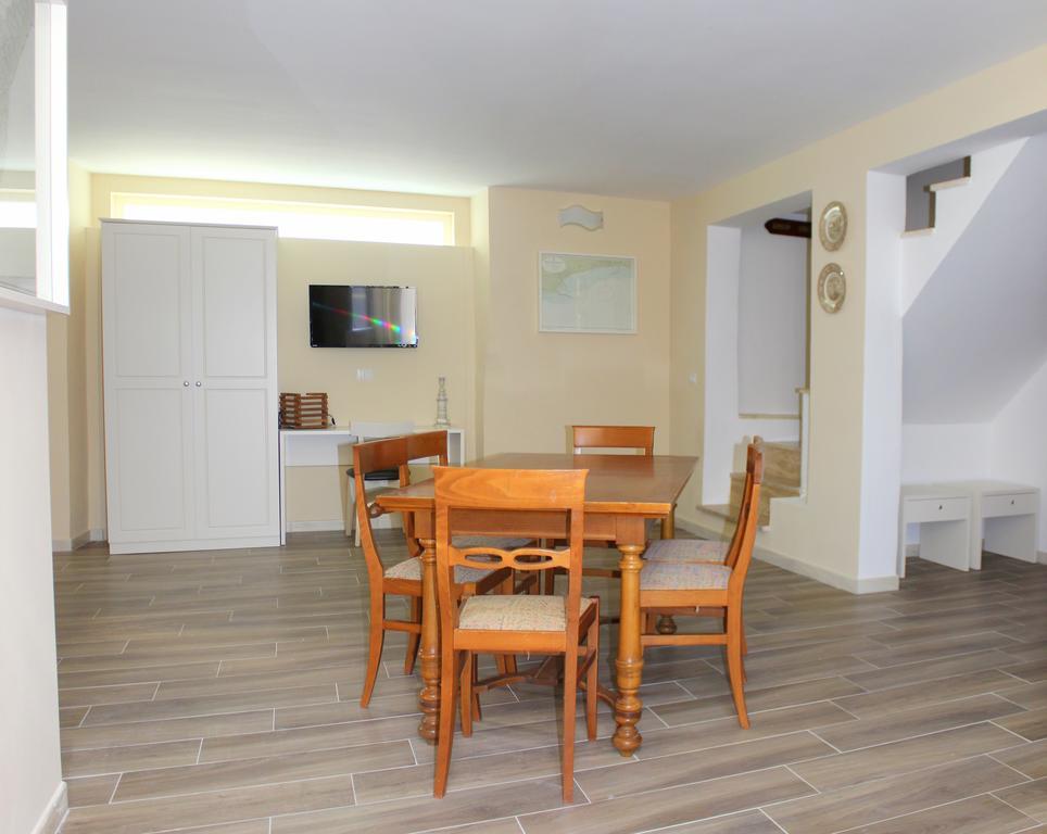 Faro Bianco Gallipoli - Suites & Apartments エクステリア 写真