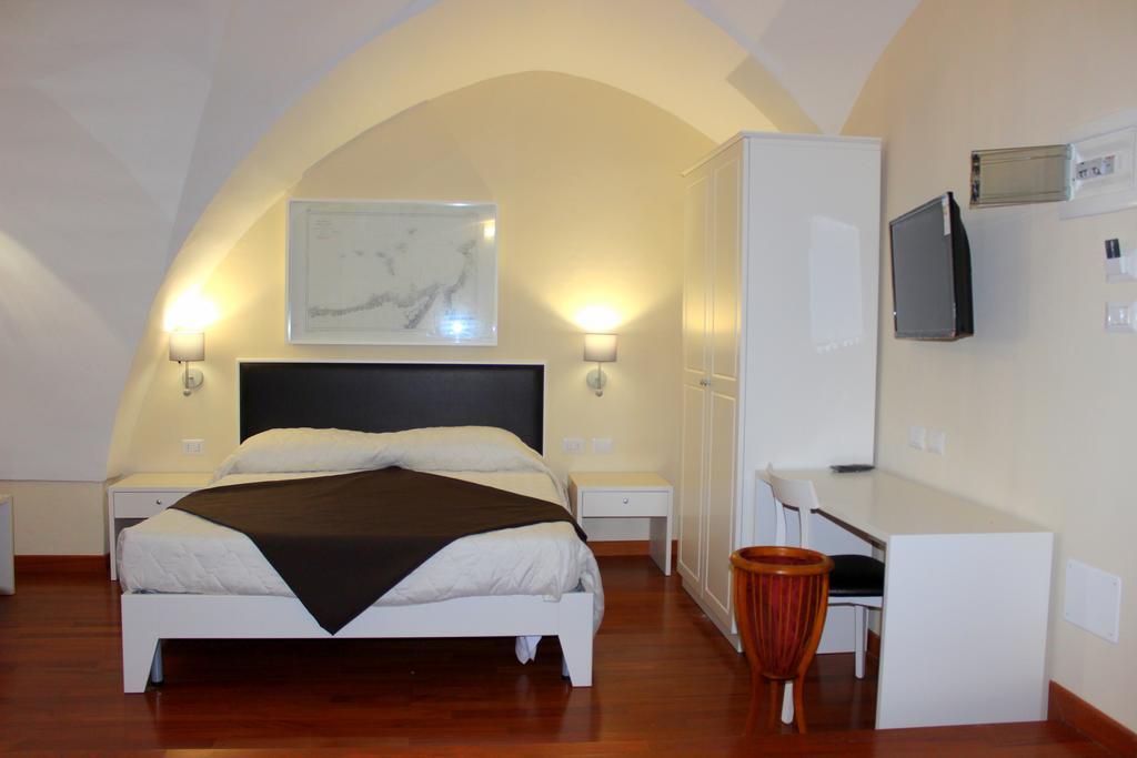Faro Bianco Gallipoli - Suites & Apartments エクステリア 写真