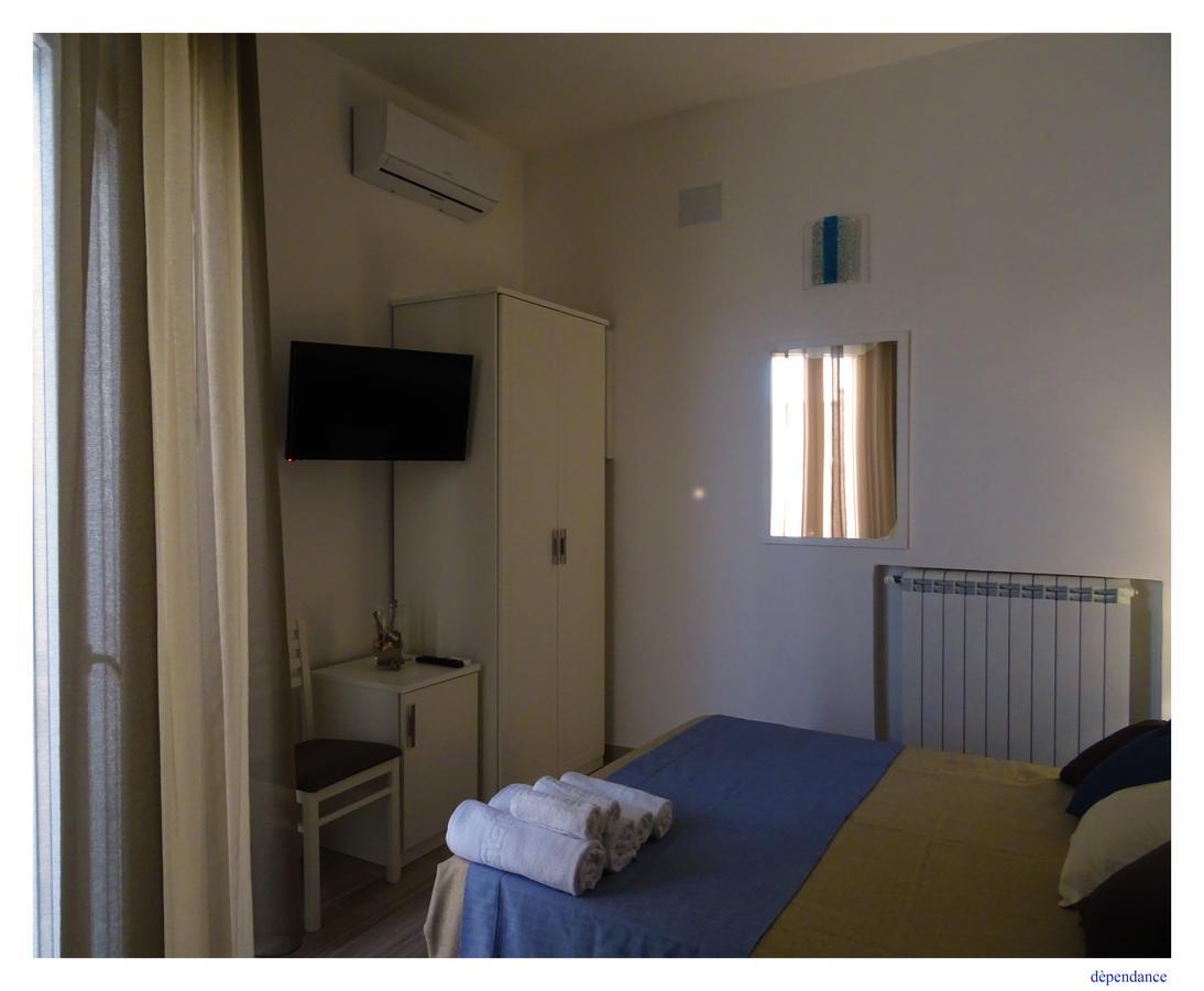 Faro Bianco Gallipoli - Suites & Apartments エクステリア 写真
