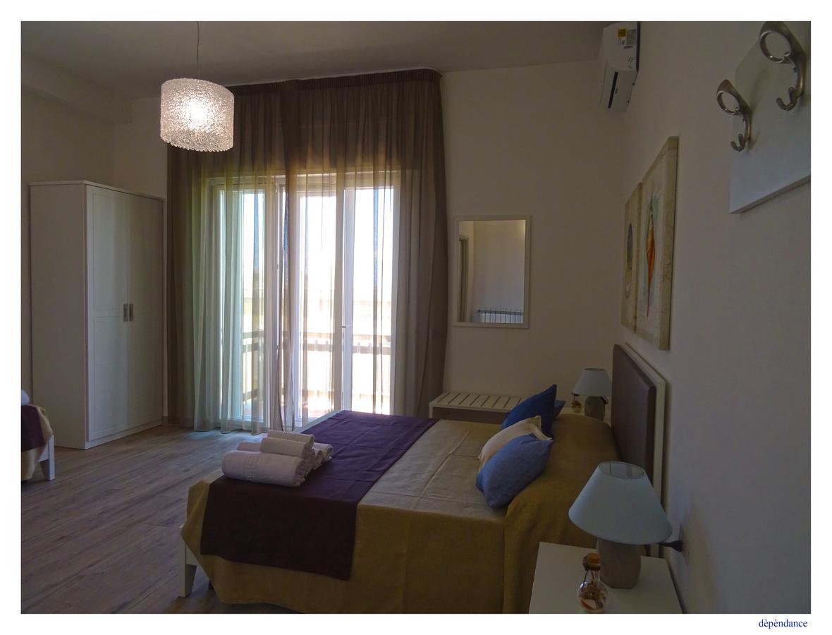 Faro Bianco Gallipoli - Suites & Apartments エクステリア 写真