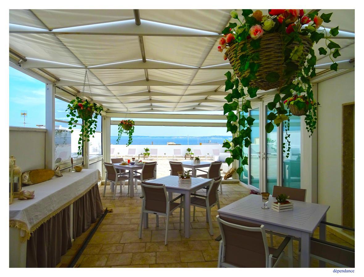 Faro Bianco Gallipoli - Suites & Apartments エクステリア 写真