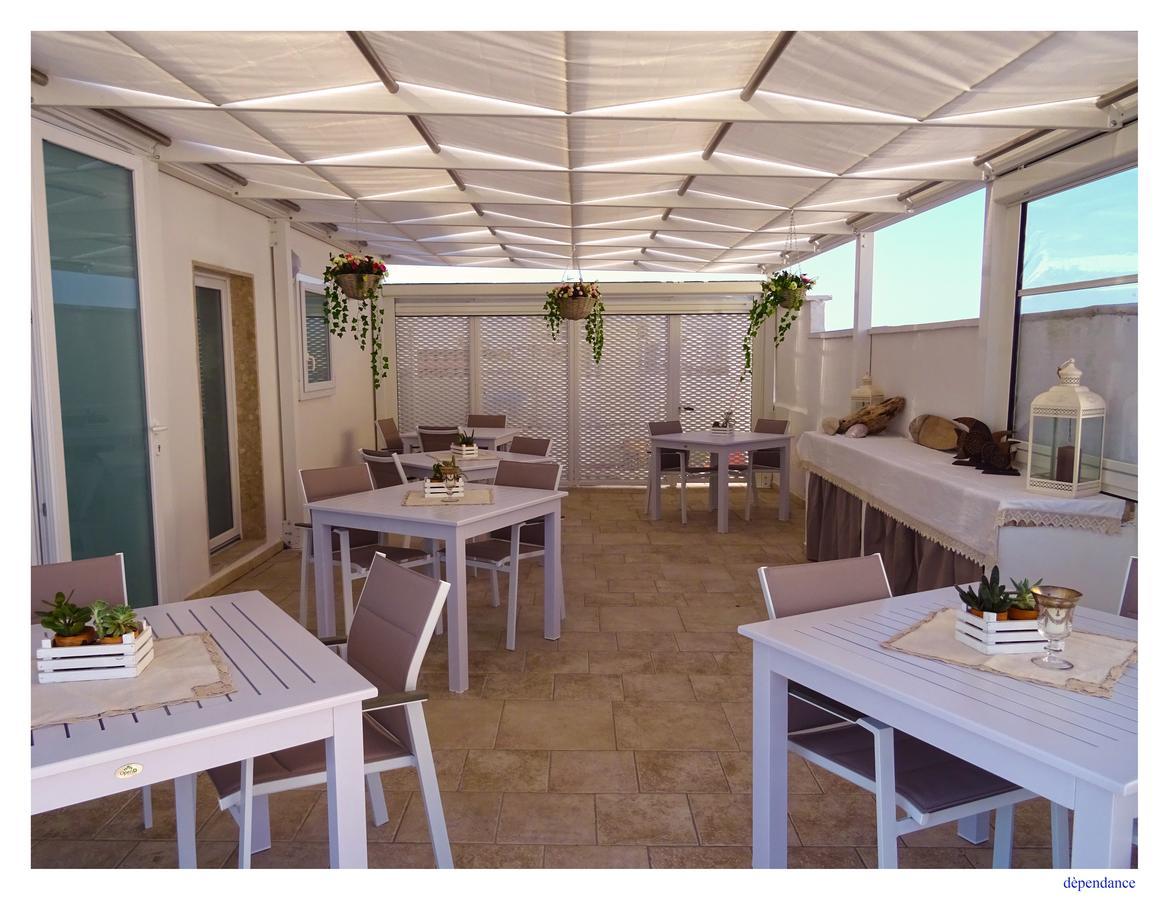 Faro Bianco Gallipoli - Suites & Apartments エクステリア 写真